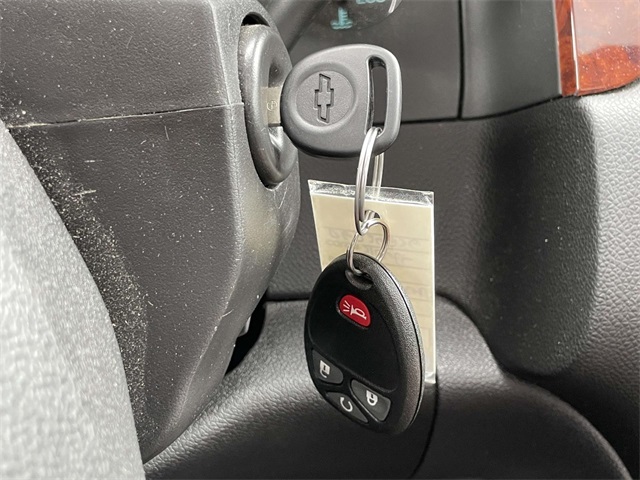2013 Chevrolet Avalanche 1500 LTZ photo 21