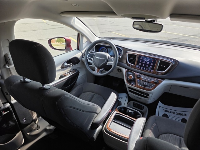 2018 Chrysler Pacifica Touring Plus