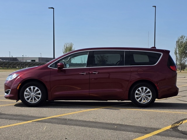 2018 Chrysler Pacifica Touring Plus