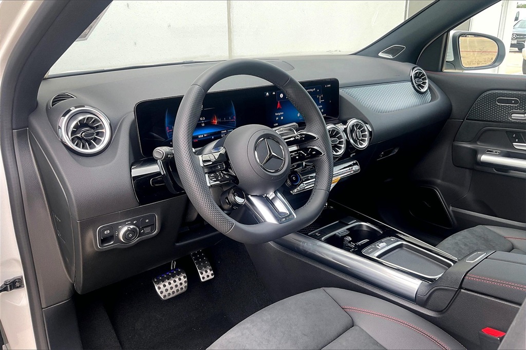 2025 Mercedes Benz GLA AMG 35 4MATIC photo 8