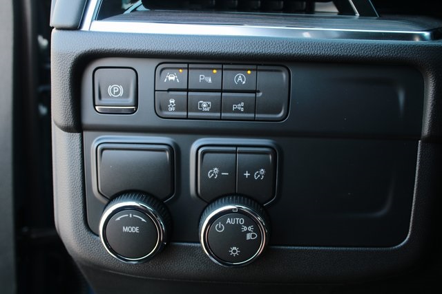 new 2026 Chevrolet Suburban car, priced at $65,995