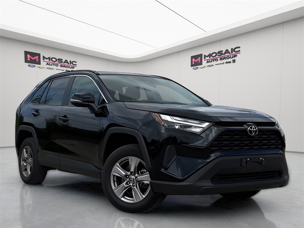 Used 2022 Toyota RAV4 XLE SUVs