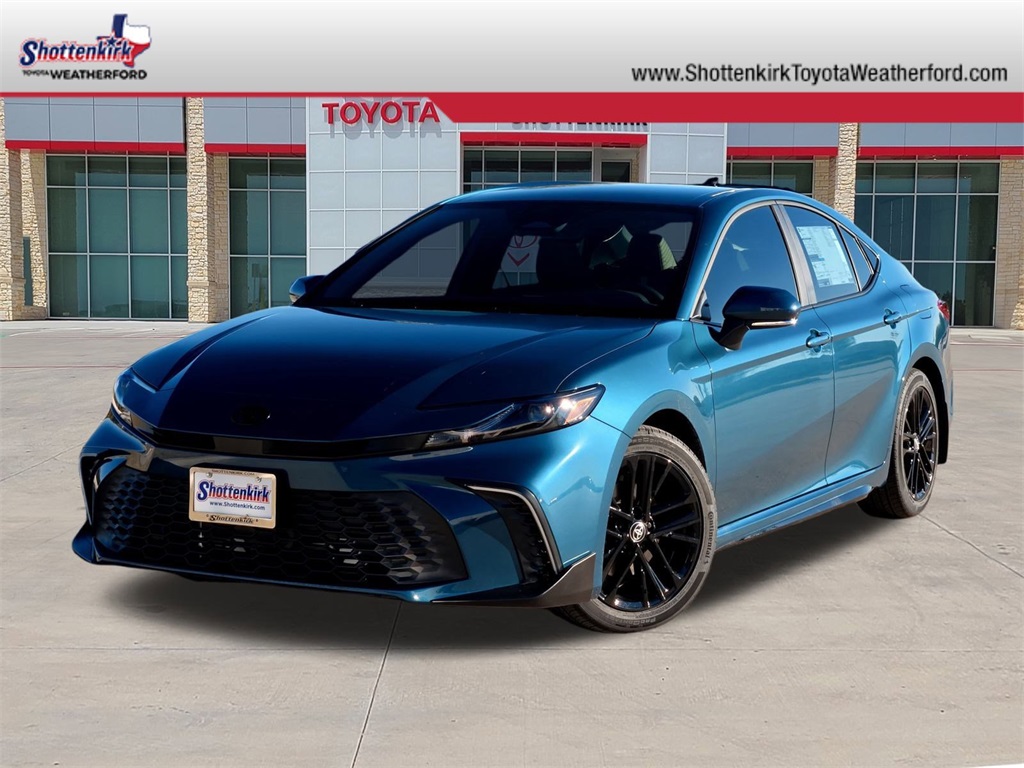 2026 Toyota Camry SE's photo