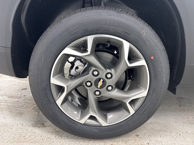 new 2026 Chevrolet Trax car, priced at $27,080