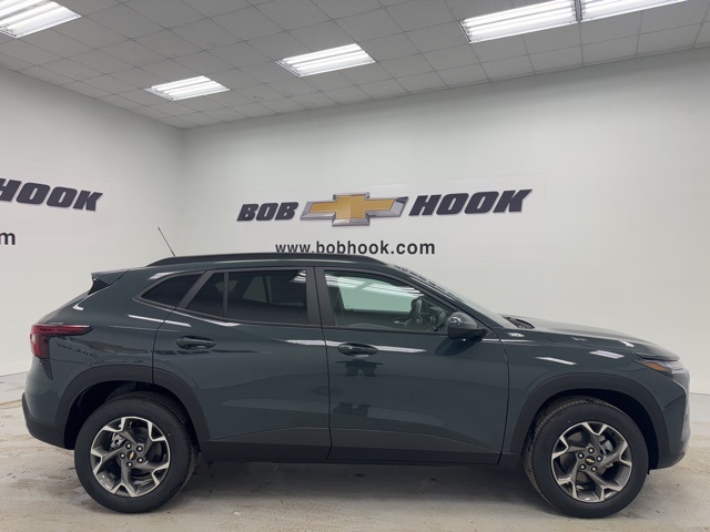 new 2026 Chevrolet Trax car, priced at $27,080