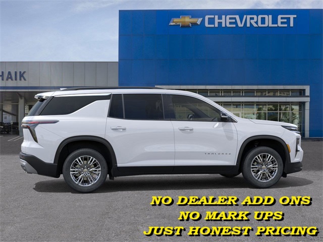 2026 Chevrolet Traverse photo 2