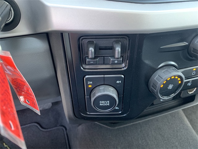 2025 Oxford White Ford Super Duty F-350 DRW XLT 4X4 Truck