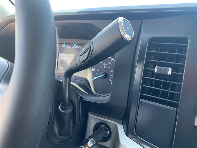 2025 Oxford White Ford Super Duty F-350 DRW XLT 4X4 Truck