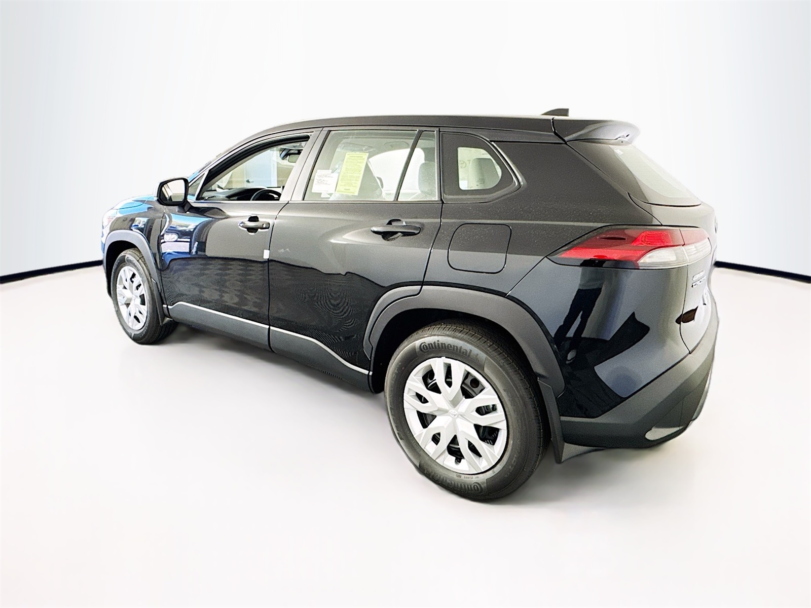 2026 Toyota Corolla Cross L photo 4