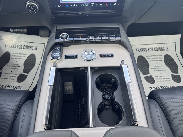 2025 Lincoln Navigator L Reserve
