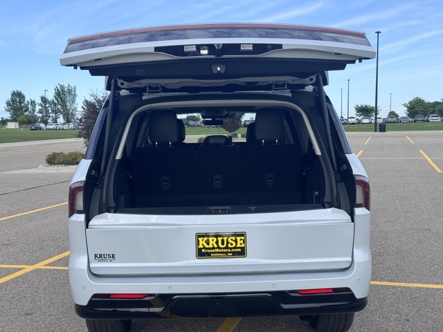 2025 Lincoln Navigator L Reserve