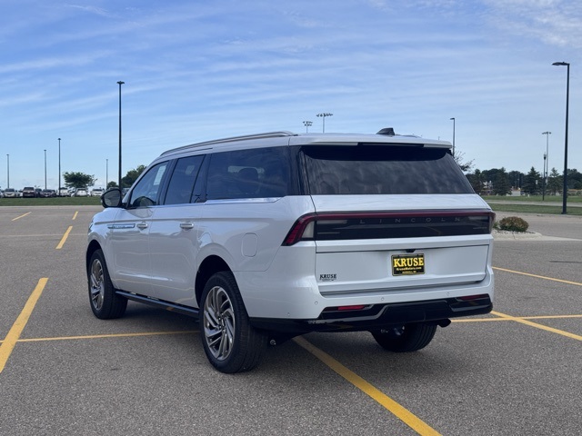 2025 Lincoln Navigator L Reserve