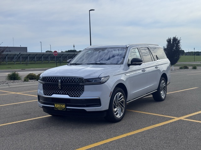 2025 Lincoln Navigator L Reserve