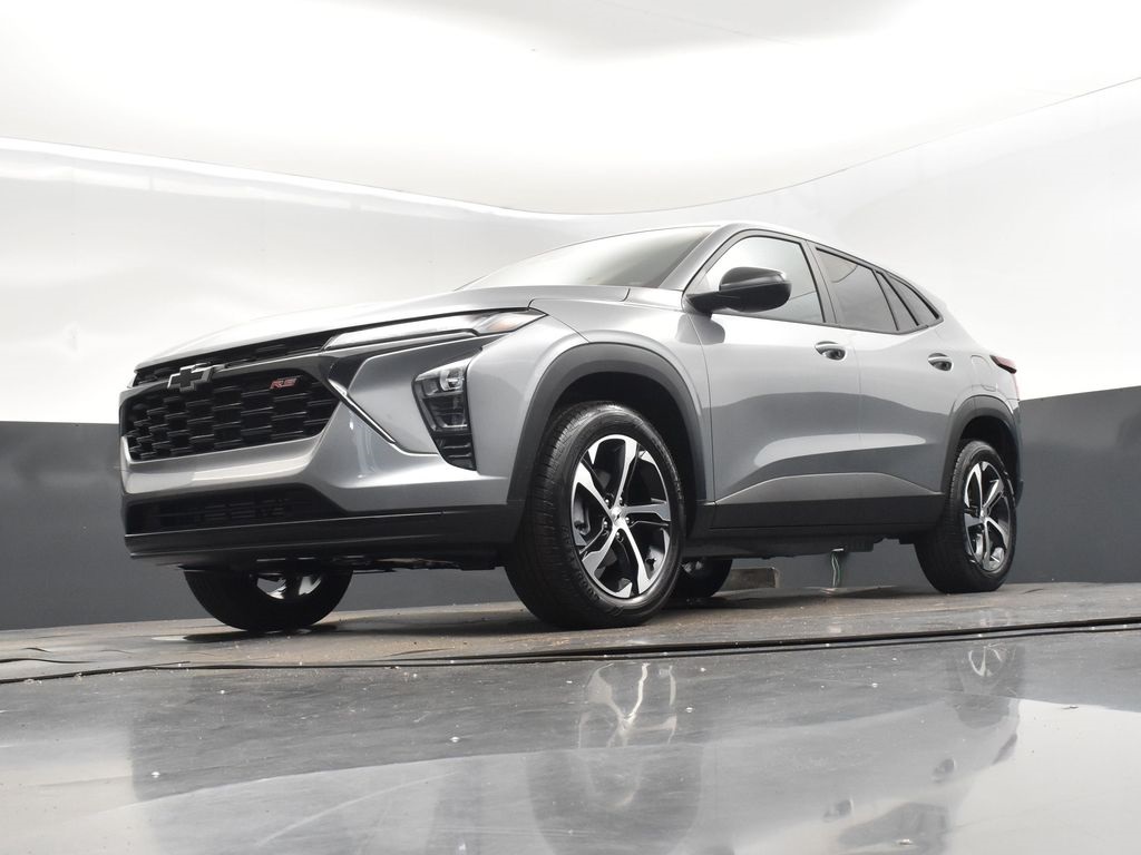 2025 Sterling Chevrolet Trax 1RS FWD SUV