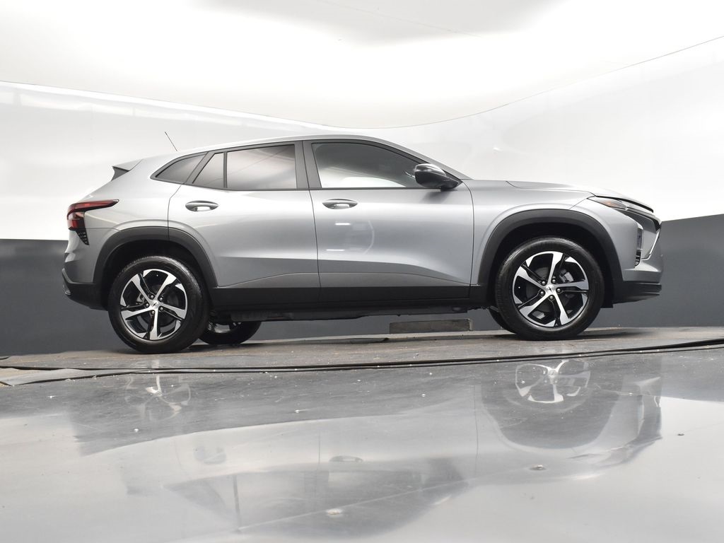 2025 Sterling Chevrolet Trax 1RS FWD SUV
