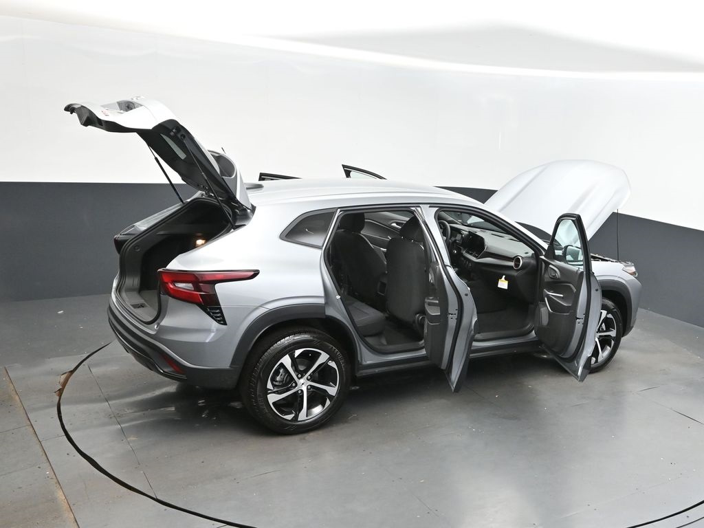 2025 Sterling Chevrolet Trax 1RS FWD SUV