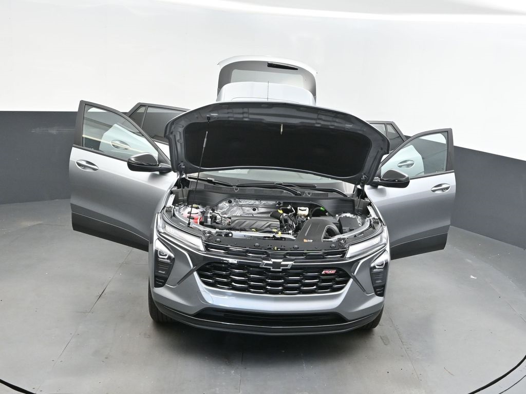 2025 Sterling Chevrolet Trax 1RS FWD SUV