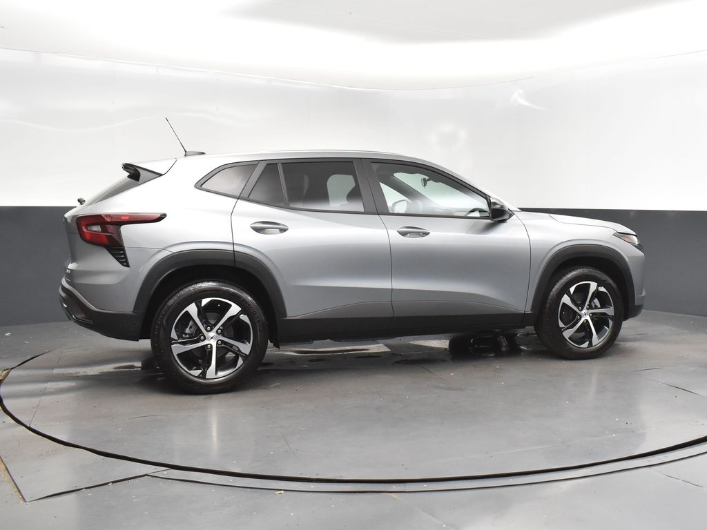 2025 Sterling Chevrolet Trax 1RS FWD SUV