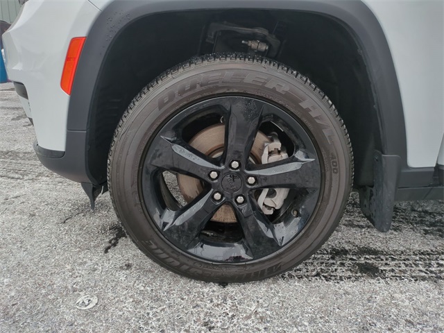 used 2025 Jeep Grand Cherokee L car, priced at $39,511