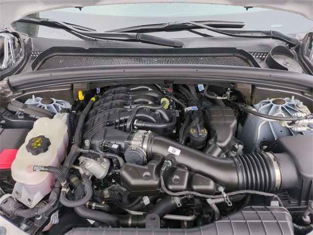 used 2025 Jeep Grand Cherokee L car, priced at $39,511