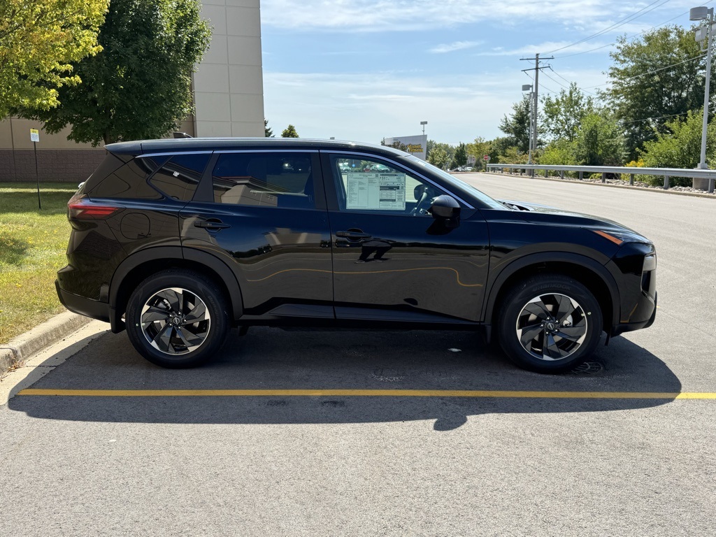 2026 Nissan Rogue SV photo 3