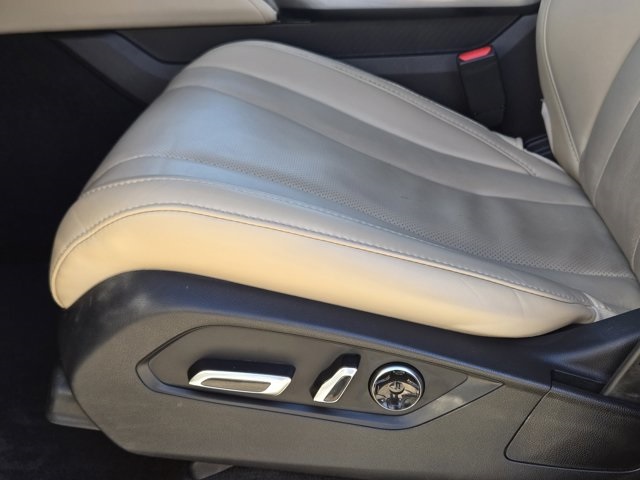 used 2023 Acura MDX car, priced at $39,300