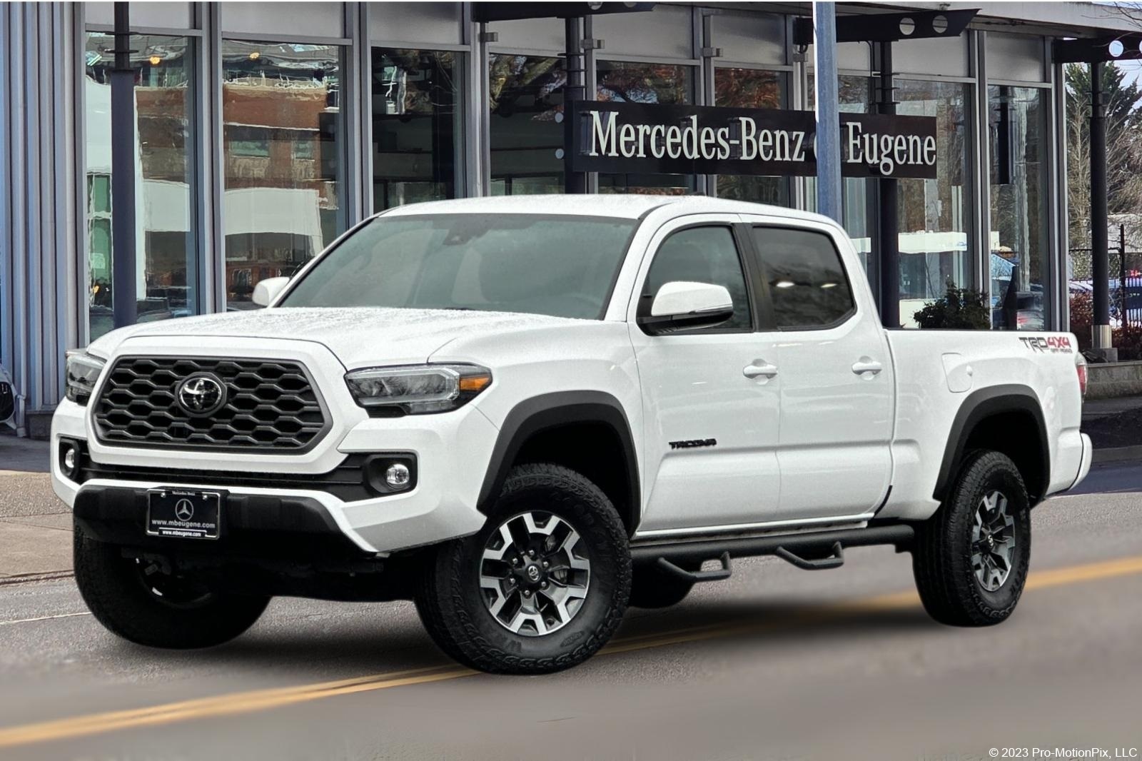 2023 Toyota Tacoma TRD Off Road's photo