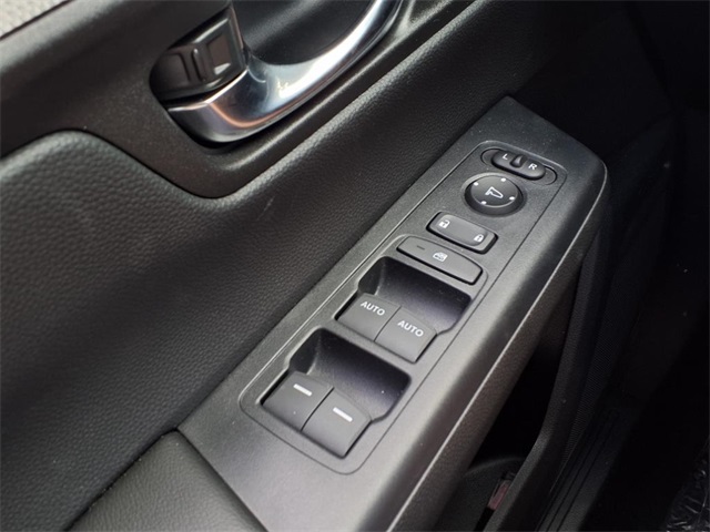 Used 2025 Honda CR-V SUV