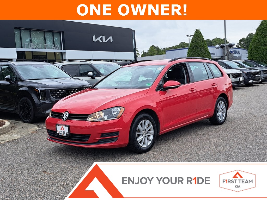 2017 Volkswagen Golf SportWagen S Wagon 4 Dr. FWD