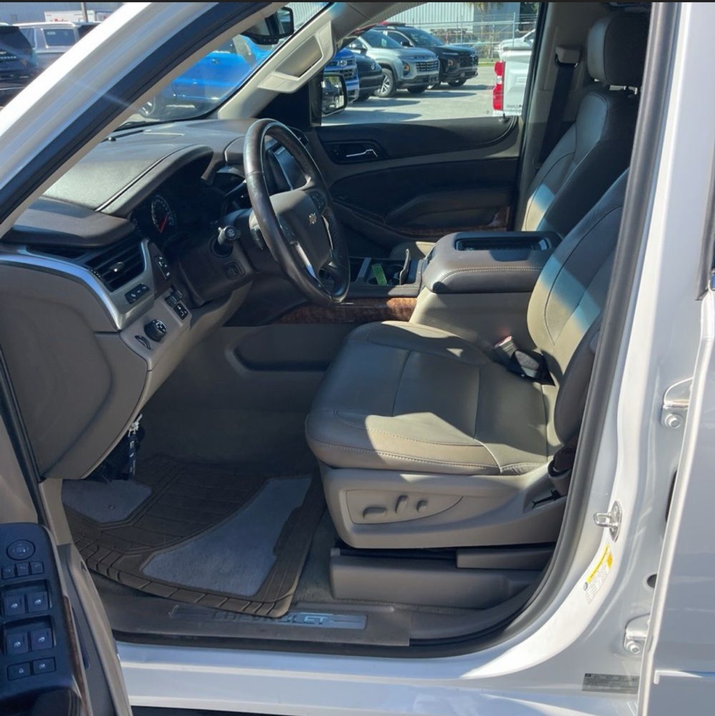 2017 Chevrolet Tahoe Premier:3925H