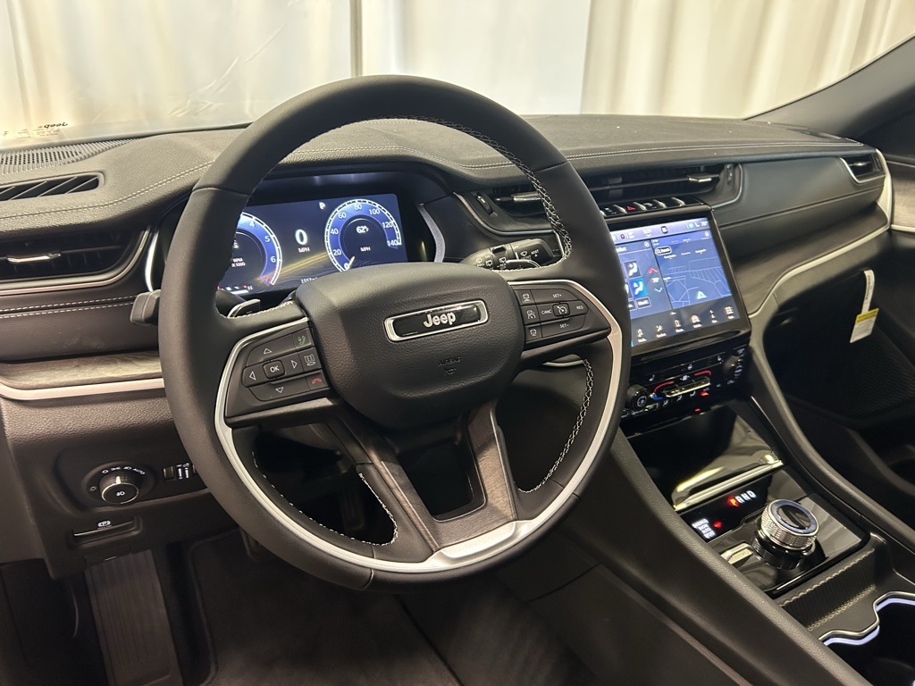 new 2025 Jeep Grand Cherokee L car, priced at $53,335