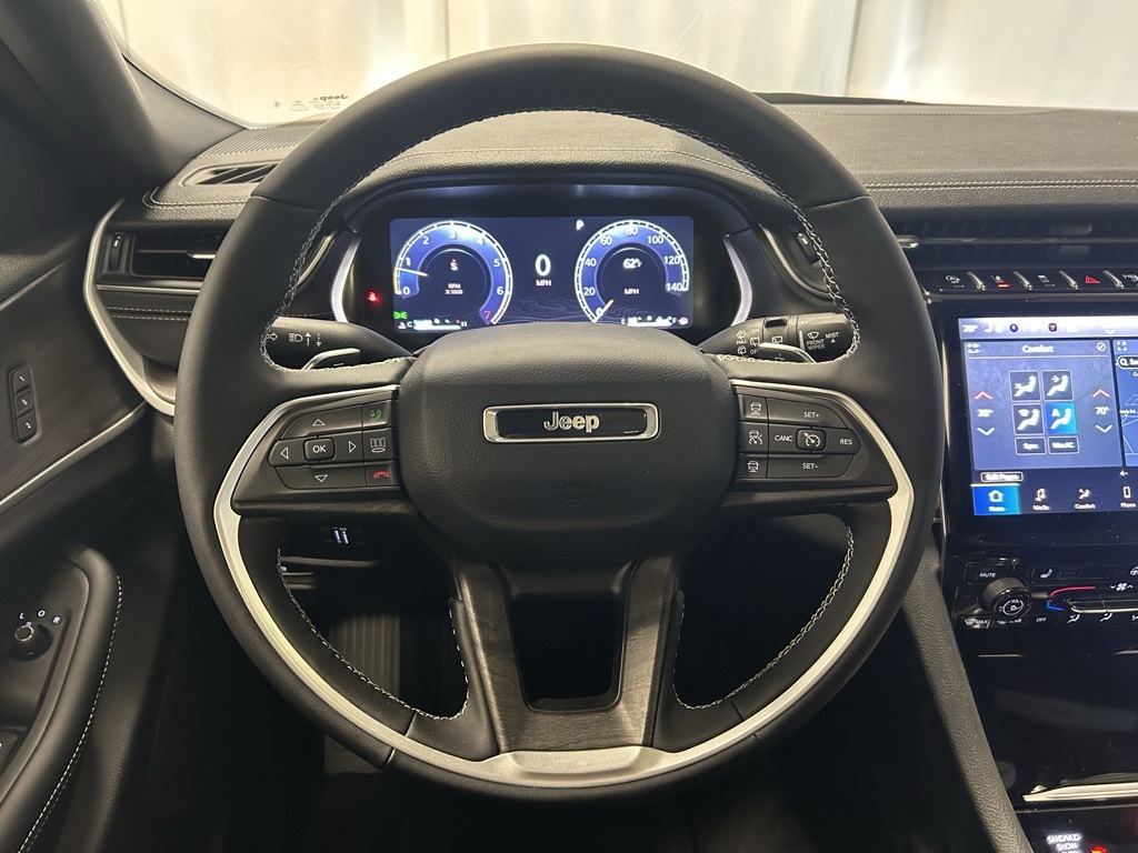 new 2025 Jeep Grand Cherokee L car, priced at $53,335