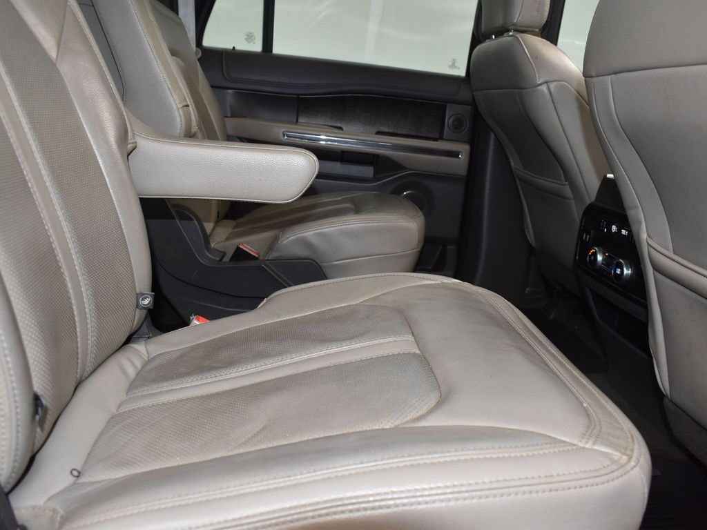 2019 White Platinum Ford Expedition Max Limited RWD SUV
