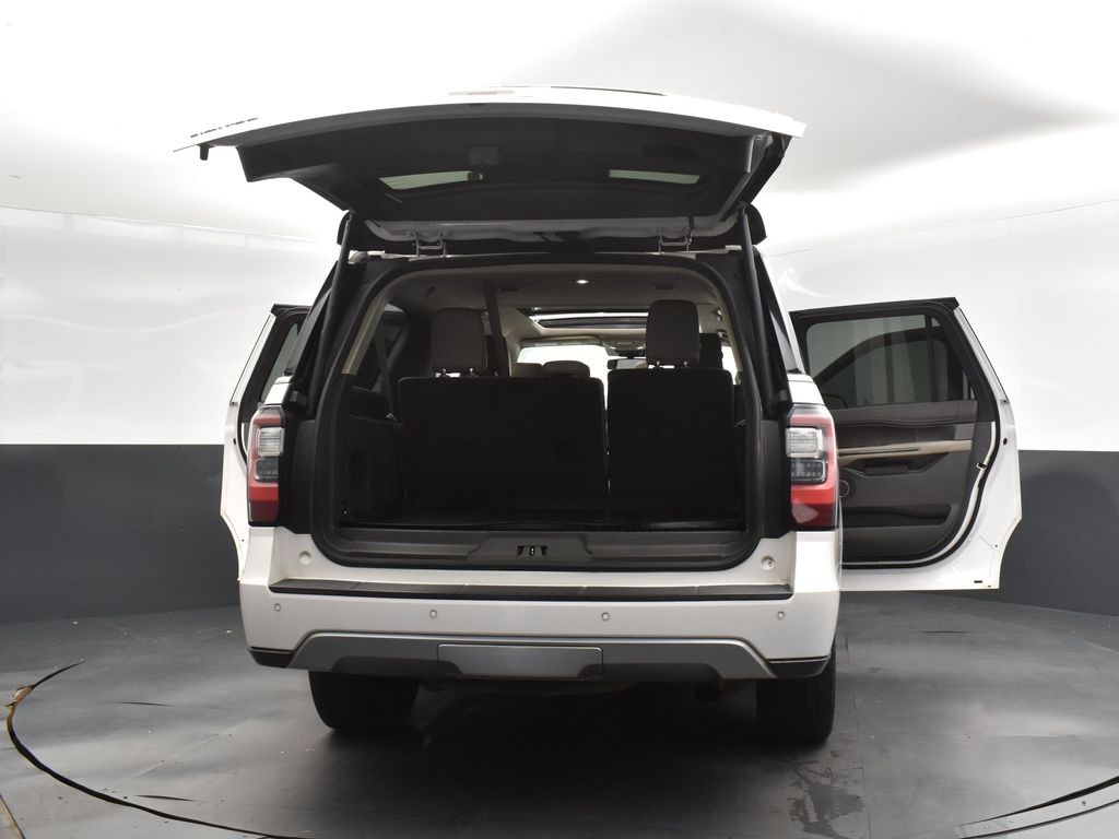 2019 White Platinum Ford Expedition Max Limited RWD SUV