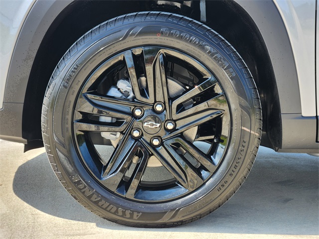 2025 Sterling Gray Metallic Chevrolet Trax ACTIV FWD SUV