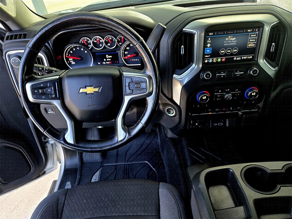 2020 Chevrolet Silverado 1500 LT photo 12