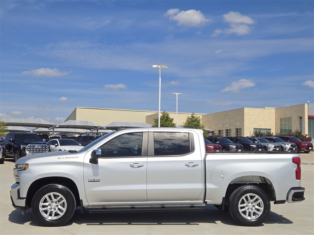 2020 Chevrolet Silverado 1500 LT photo 3