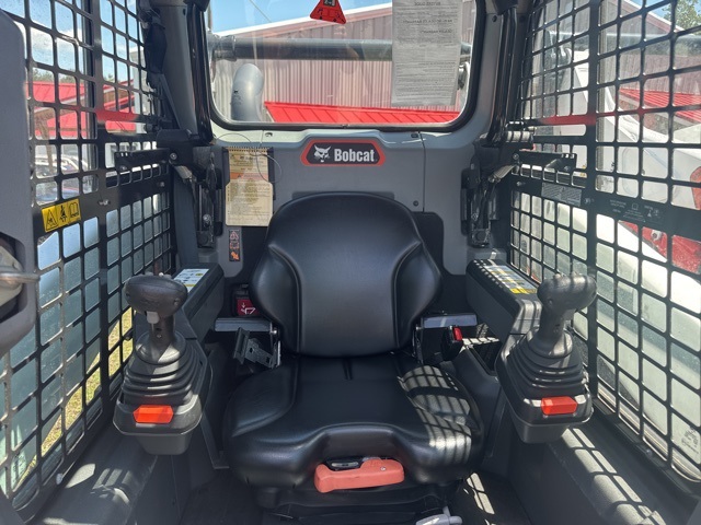 2022 White Bobcat S64 R-SERIES