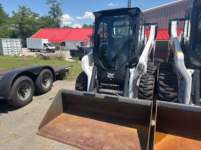 2022 White Bobcat S64 R-SERIES