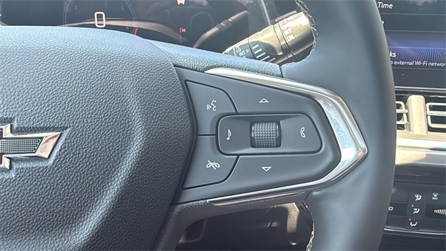 new 2025 Chevrolet Trax car, priced at $27,585