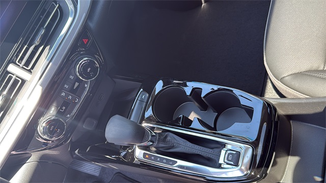 new 2025 Chevrolet Trax car, priced at $27,585