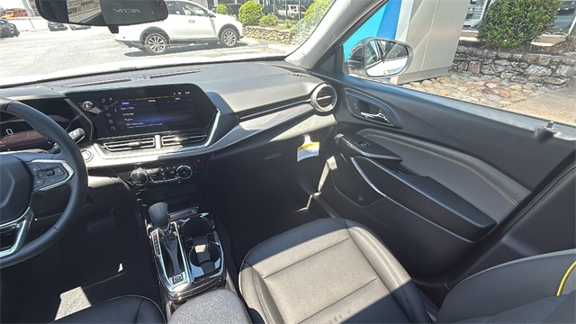 new 2025 Chevrolet Trax car, priced at $27,585