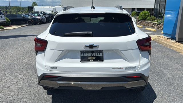 new 2025 Chevrolet Trax car, priced at $27,585