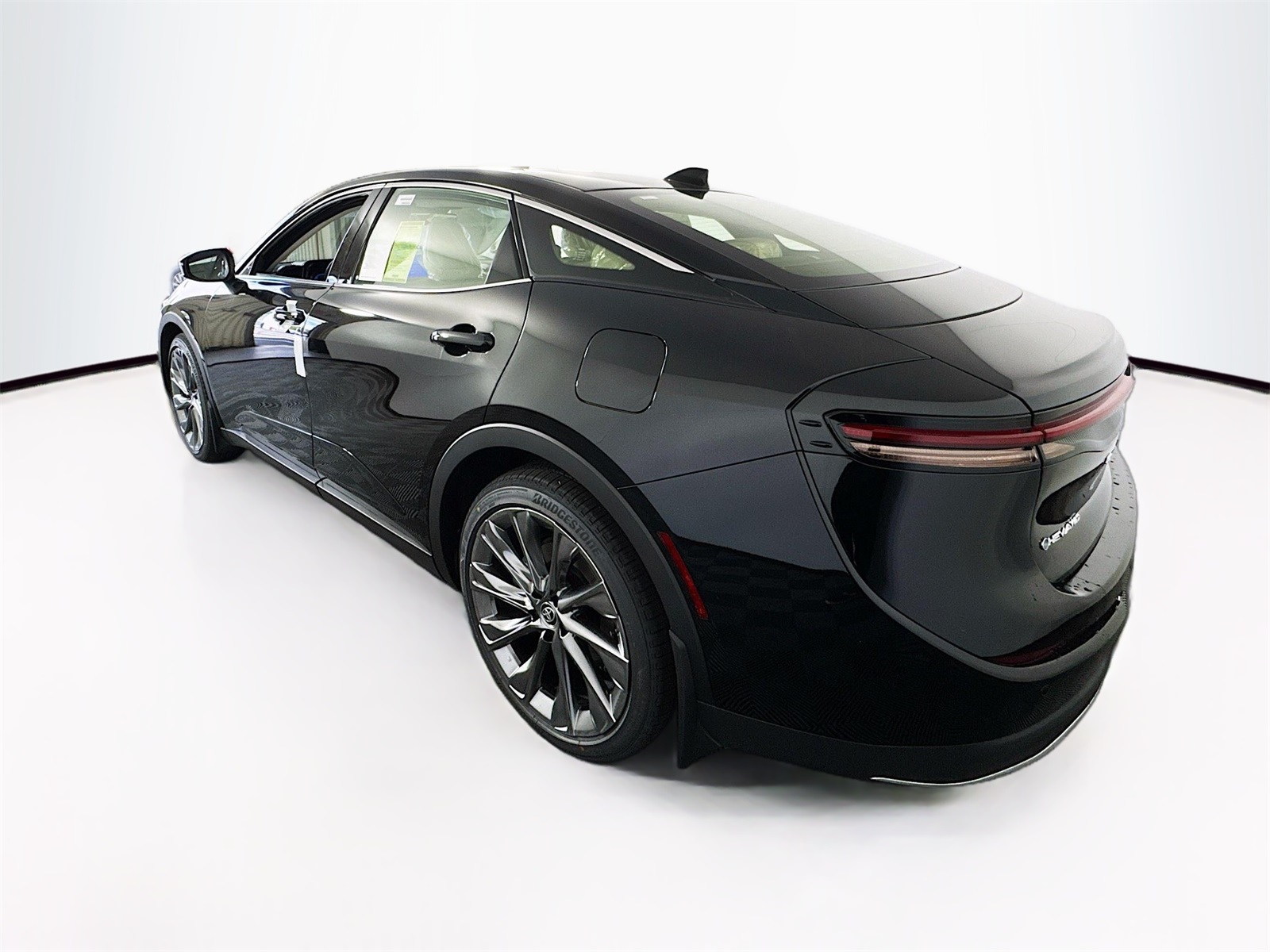2026 Toyota Crown Limited photo 4
