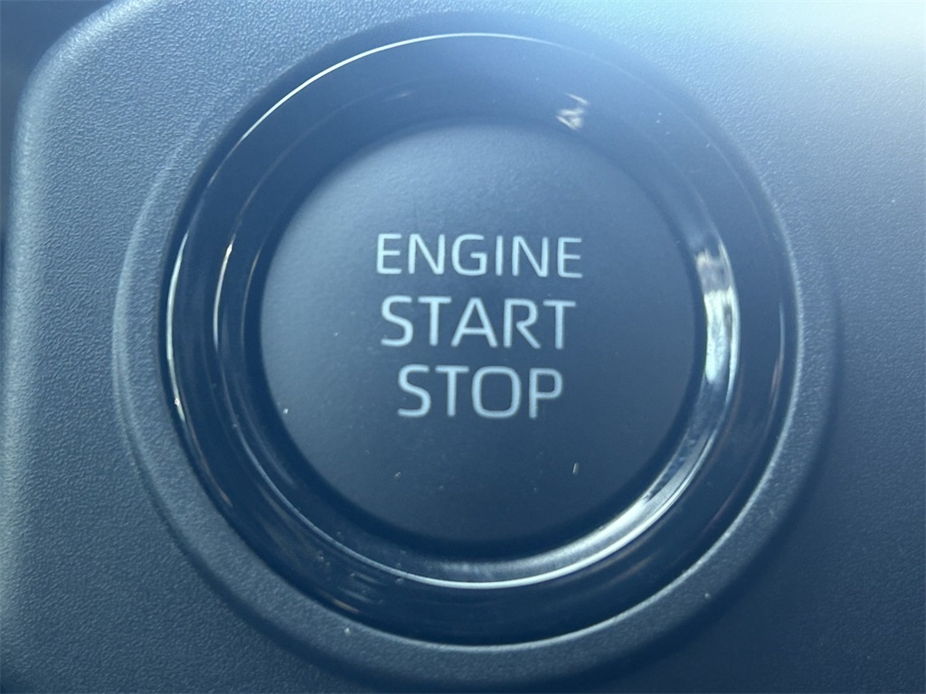 2025 Toyota Tacoma SR5 Double Cab photo 25
