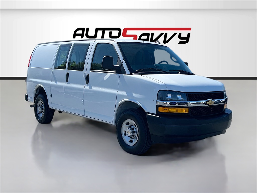 2024 Chevrolet Express Cargo Work Van's photo