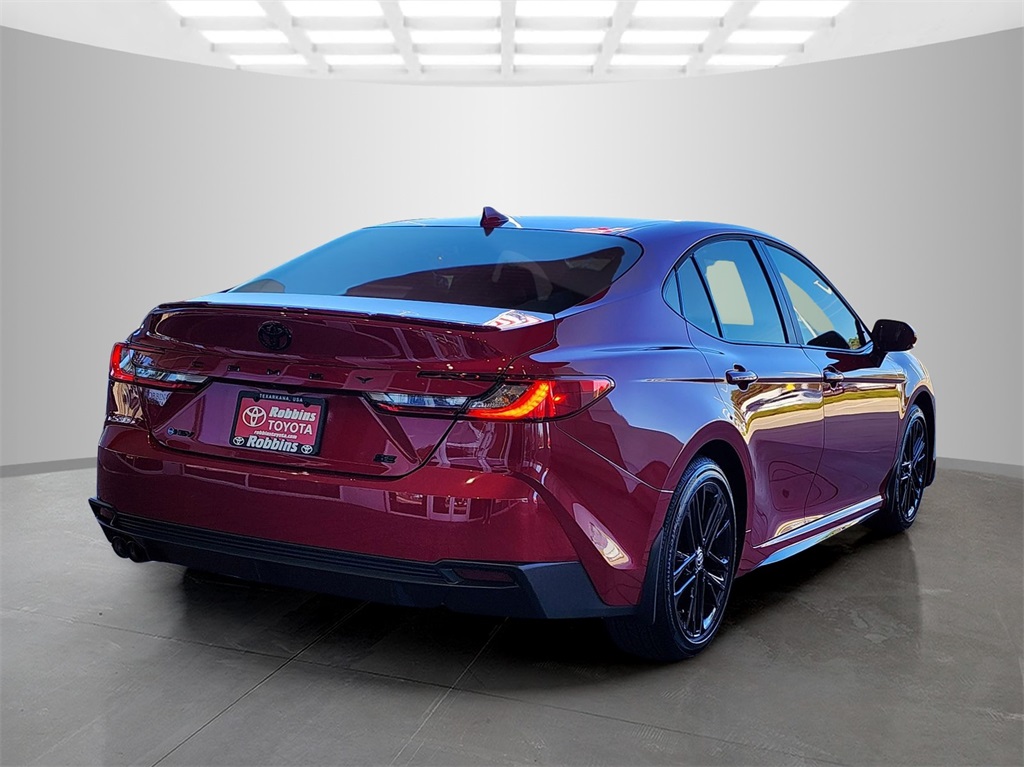 2026 Toyota Camry SE photo 3