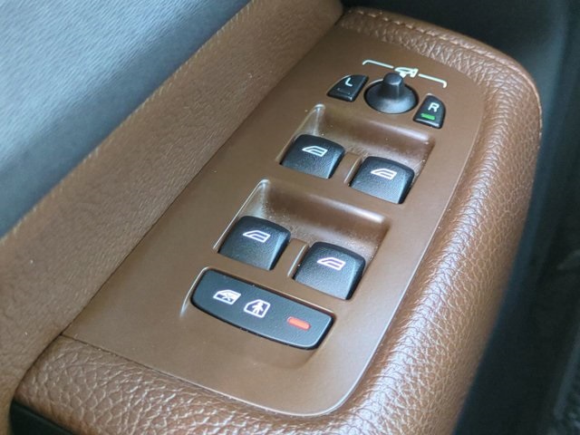 2019 Volvo XC60 T5 Momentum photo 19