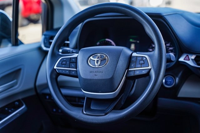 used 2021 Toyota Sienna car, priced at $31,392