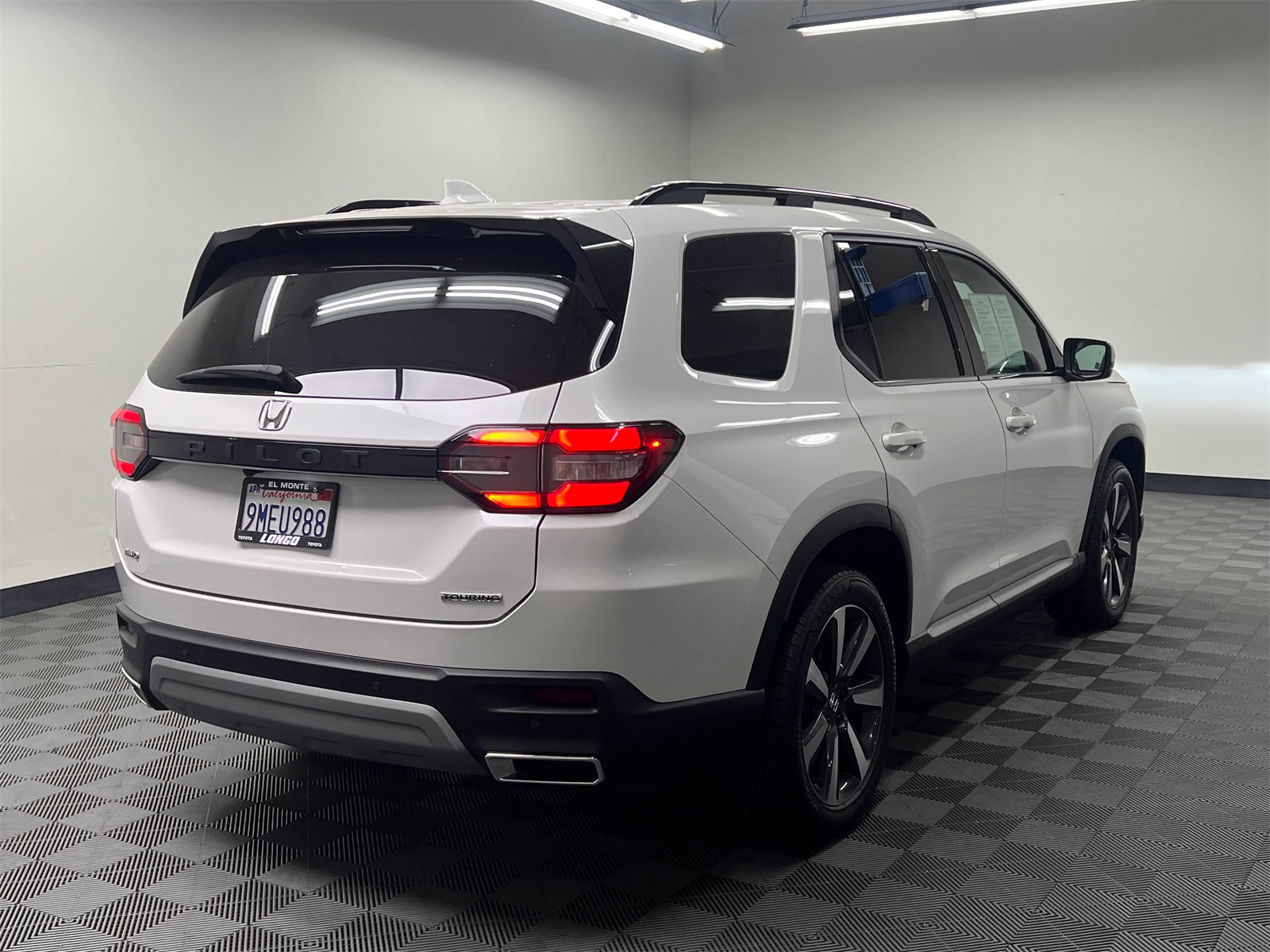 used 2024 Honda Pilot car, priced at $41,488